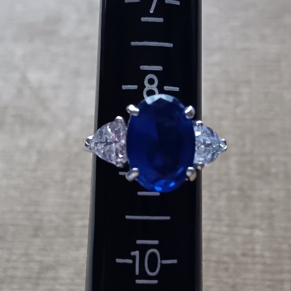 Silver Tone Blue and Clear Glass Ring - Picture 6 of 10
